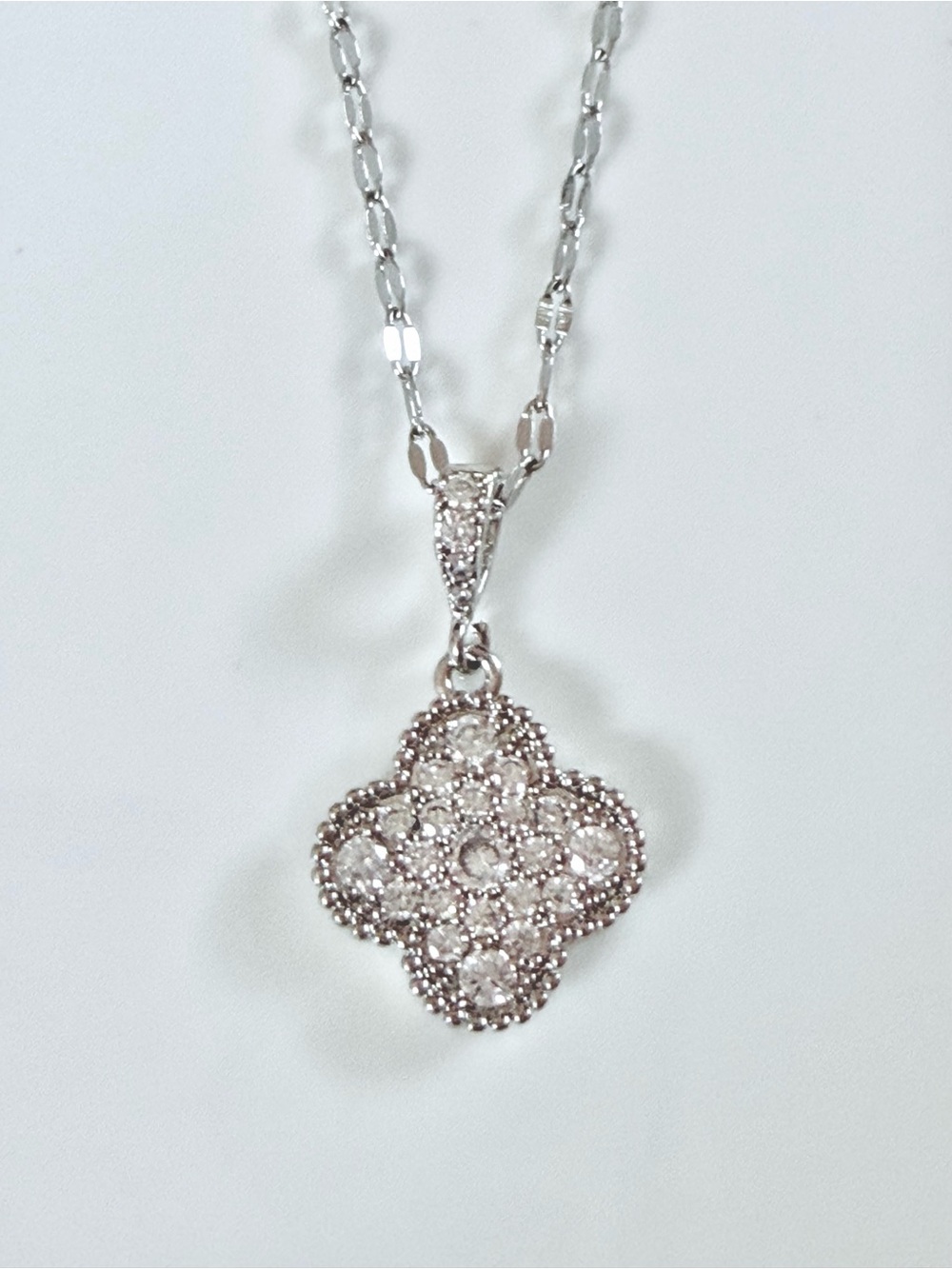 Clover Pendant Necklace